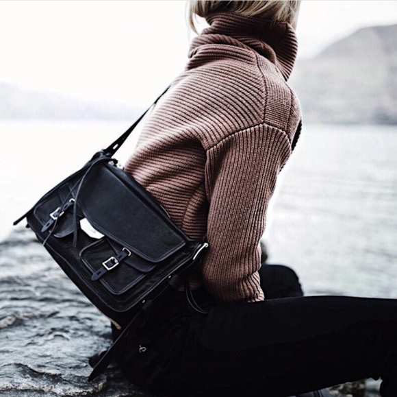 SOLD OUT Aritzia Babaton Mika Sweater - Picture 3 of 10